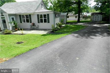 1403 Clearwood Road Baltimore, MD 21234 - Photo 2 of 14 Exterior (Front)