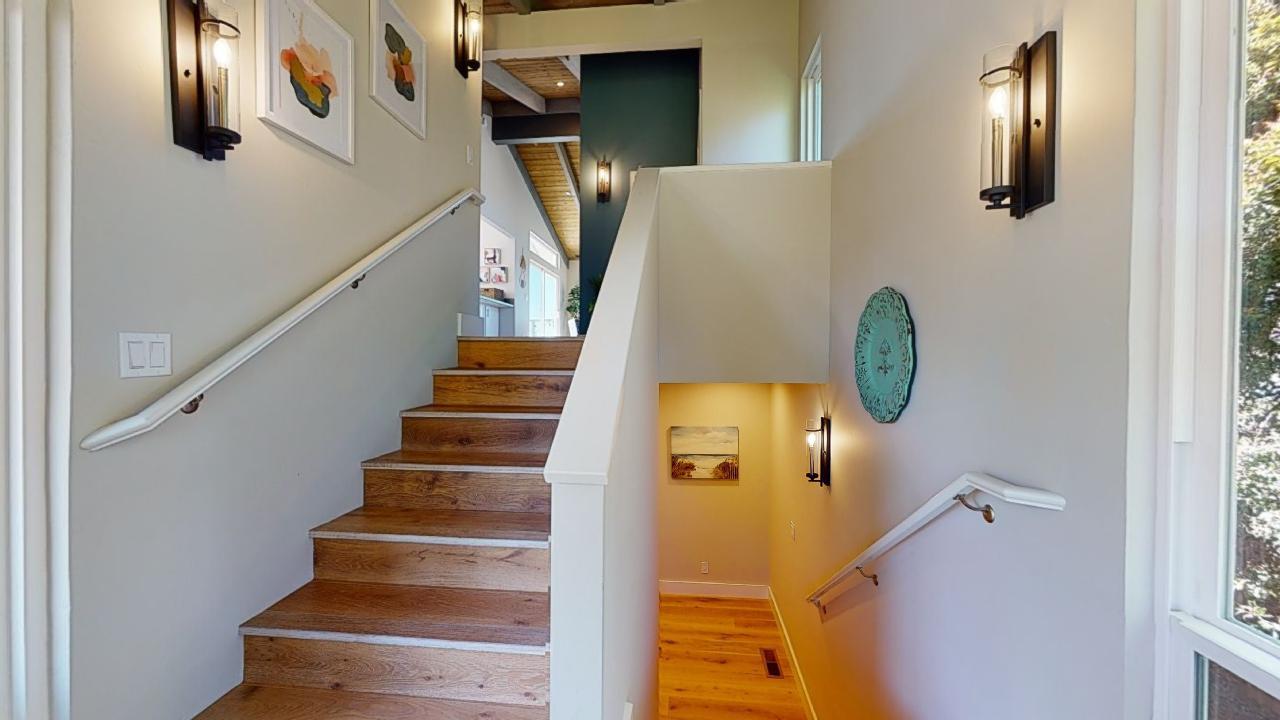 150 Vía Soderini Aptos, CA 95003 - Photo 5 of 73 a view of entryway