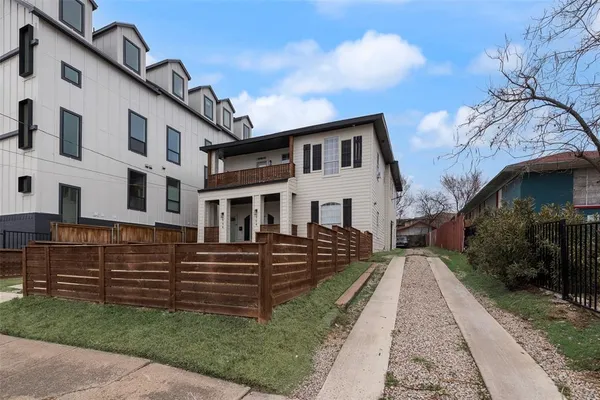 $880,000 | 506 North Lancaster Avenue, Dallas, TX 75203