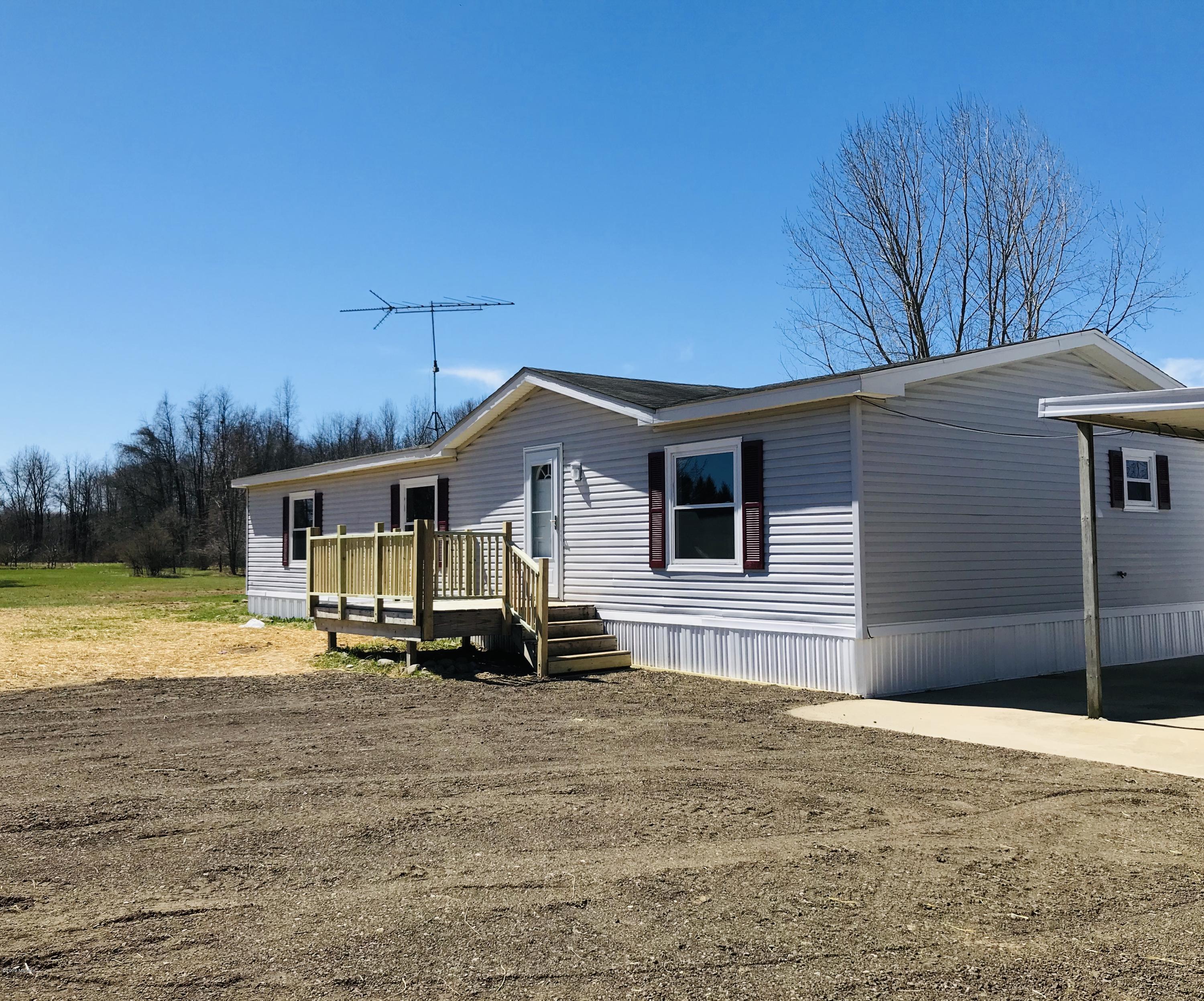 410 South Park Road Benton Harbor, MI 49022 - Photo 3 of 54 IMG_E1074