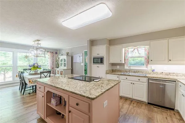 $649,900 | 2229 South Van Wert Road, Villa Rica, GA 30180