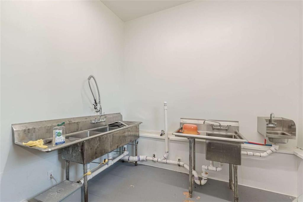 2229 South Van Wert Road Villa Rica, GA 30180 - Photo 63 of 92 a view of a workspace with furniture