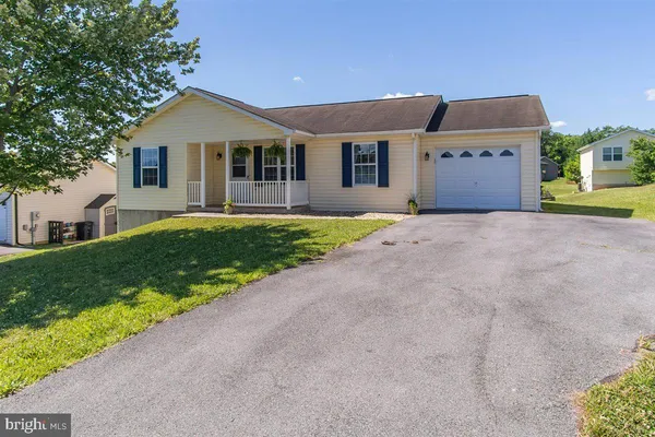 $299,900 | 59 Raider Lane, Martinsburg, WV 25403