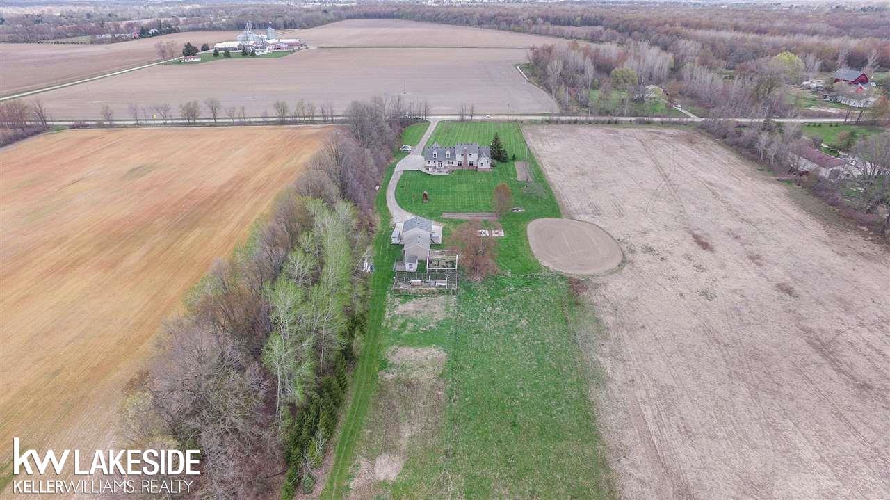 16230 Bordman Road Armada, MI 48005 - Photo 9 of 55 50016662-8.JPG