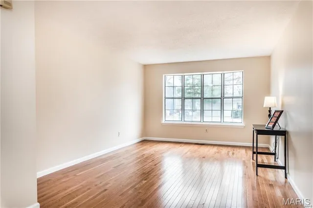 $445,000 | 1369 Nykiel Court, Ballwin, MO 63011