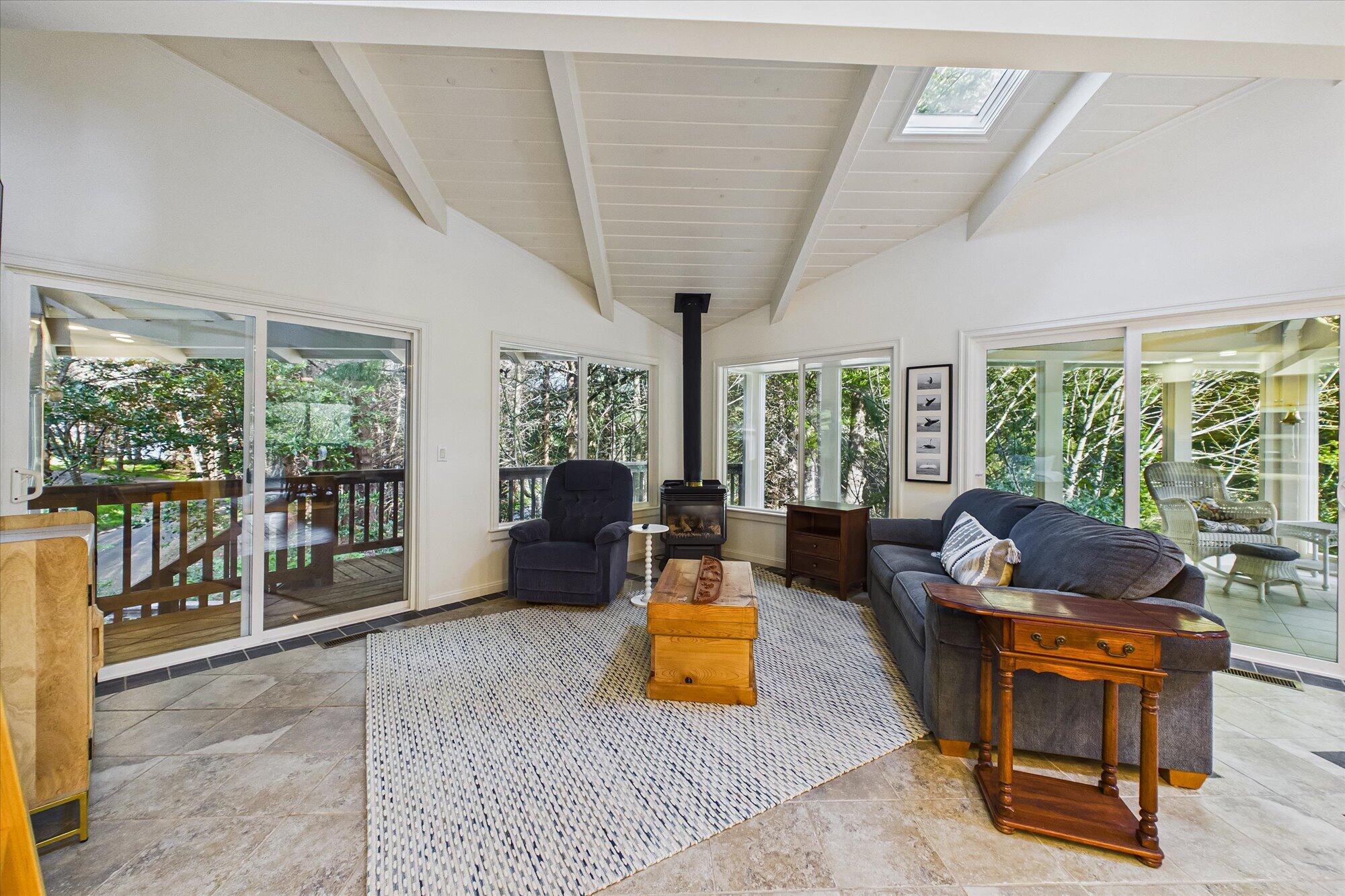 472 Beach Road Shelter Cove, CA 95589 - Photo 11 of 49