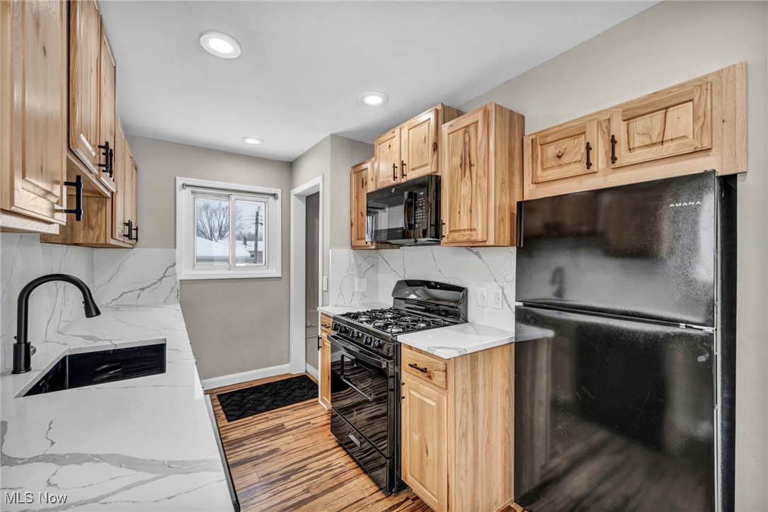 30051 Forestgrove Road Willowick, OH 44095 - Photo 3 of 47