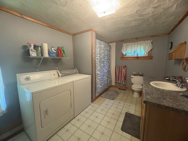 $125,000 | 121 Main Road, Abbot, ME 04406