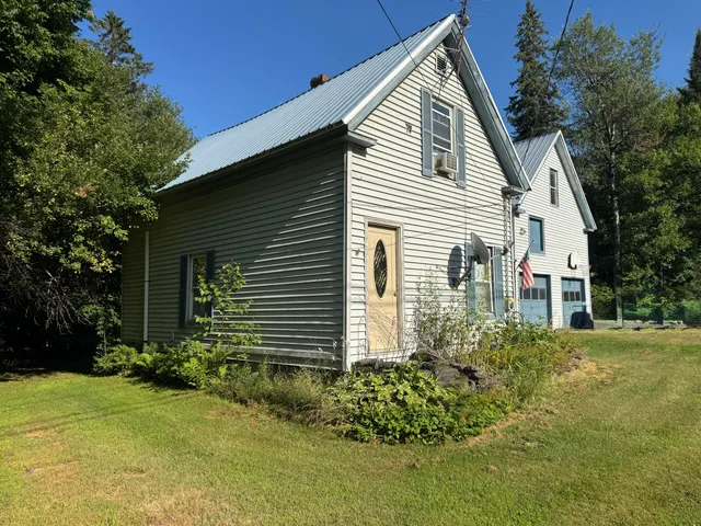 $125,000 | 121 Main Road, Abbot, ME 04406