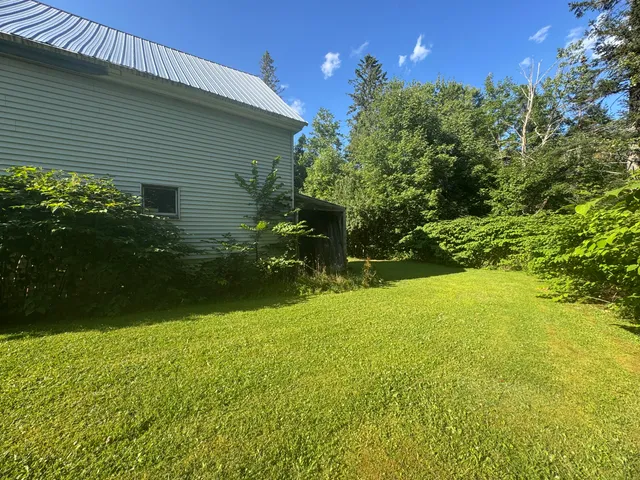 $125,000 | 121 Main Road, Abbot, ME 04406