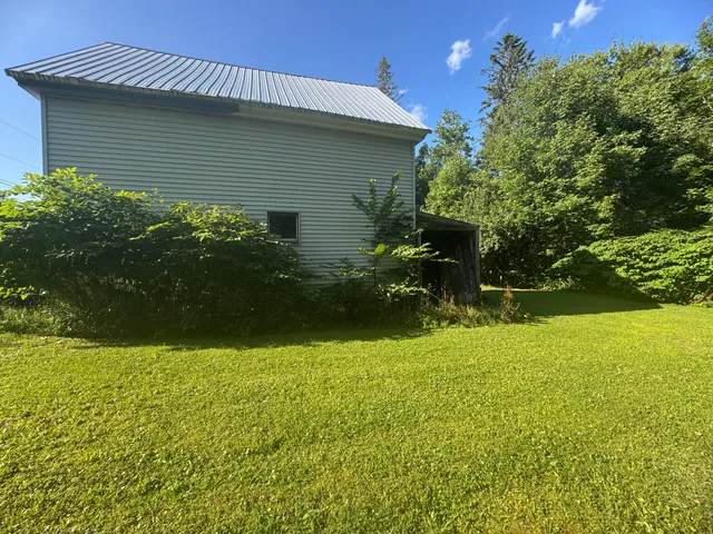 $125,000 | 121 Main Road, Abbot, ME 04406