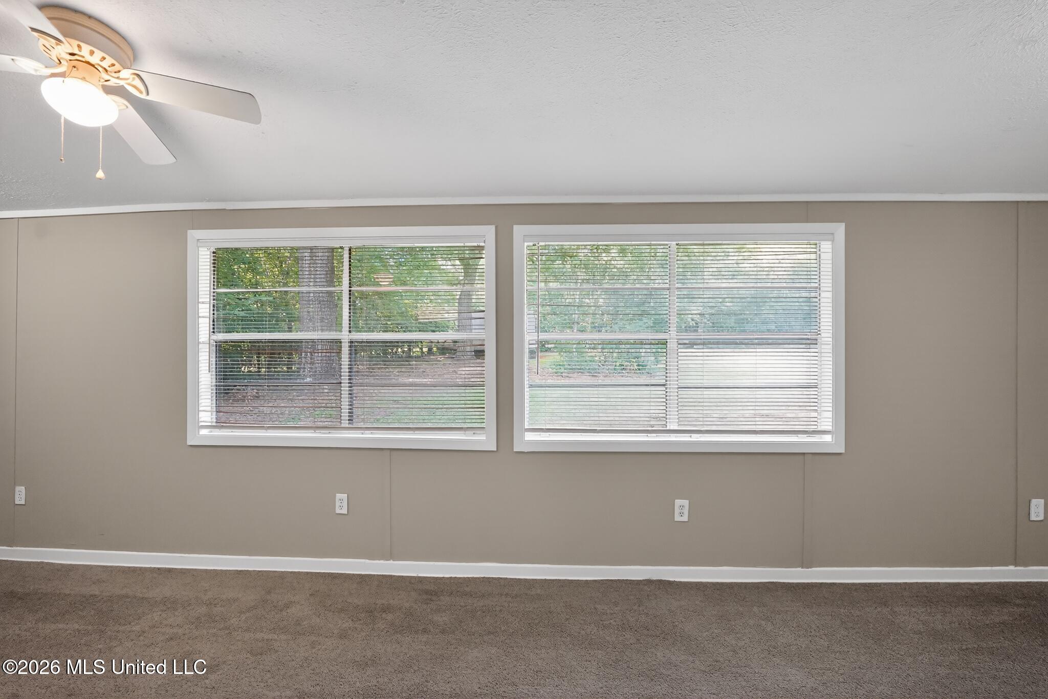 1523 Winchester Street Jackson, MS 39211 - Photo 14 of 34 14_1523_Winchester_St-Living_room-6789