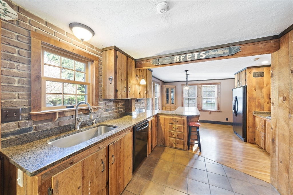 63 Reed Street Hanson, MA 02341 - Photo 3 of 24