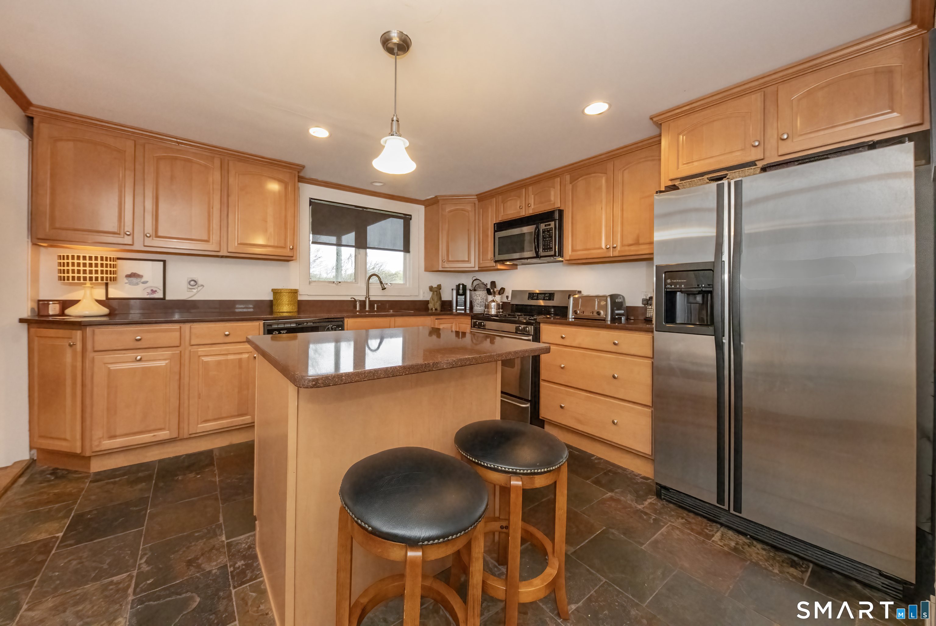 100 Pratt Road Clinton, CT 06413 - Photo 2 of 25