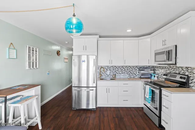 $249,000 | 650 Cedar Point Boulevard, Unit B25, Cedar Point, NC 28584