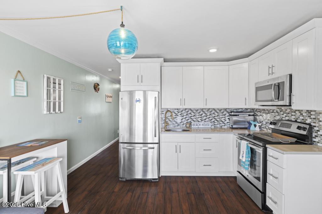 650 Cedar Point Boulevard, Unit B25 Cedar Point, NC 28584 - Photo 15 of 22 425A1262