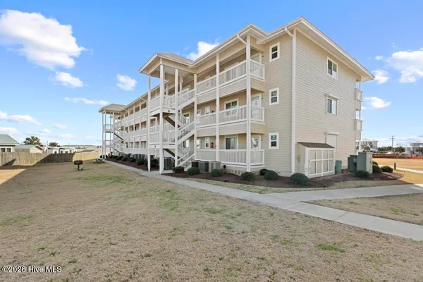 $249,000 | 650 Cedar Point Boulevard, Unit B25, Cedar Point, NC 28584