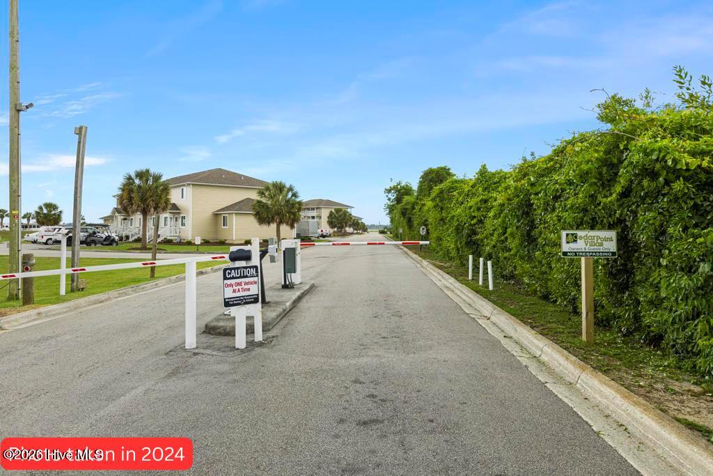 650 Cedar Point Boulevard, Unit B25 Cedar Point, NC 28584 - Photo 23 of 40 Image 16