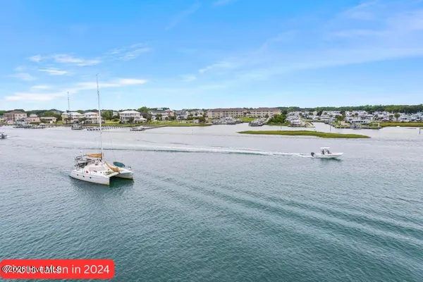 $249,000 | 650 Cedar Point Boulevard, Unit B25, Cedar Point, NC 28584