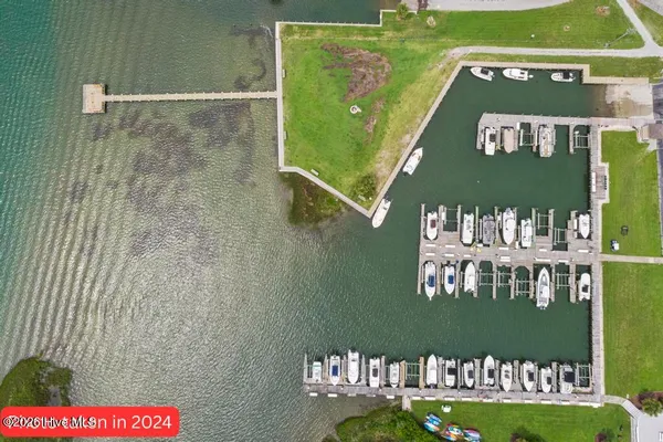 $249,000 | 650 Cedar Point Boulevard, Unit B25, Cedar Point, NC 28584