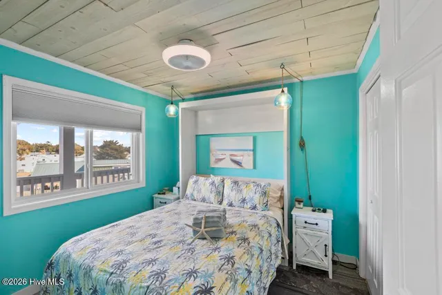 $249,000 | 650 Cedar Point Boulevard, Unit B25, Cedar Point, NC 28584