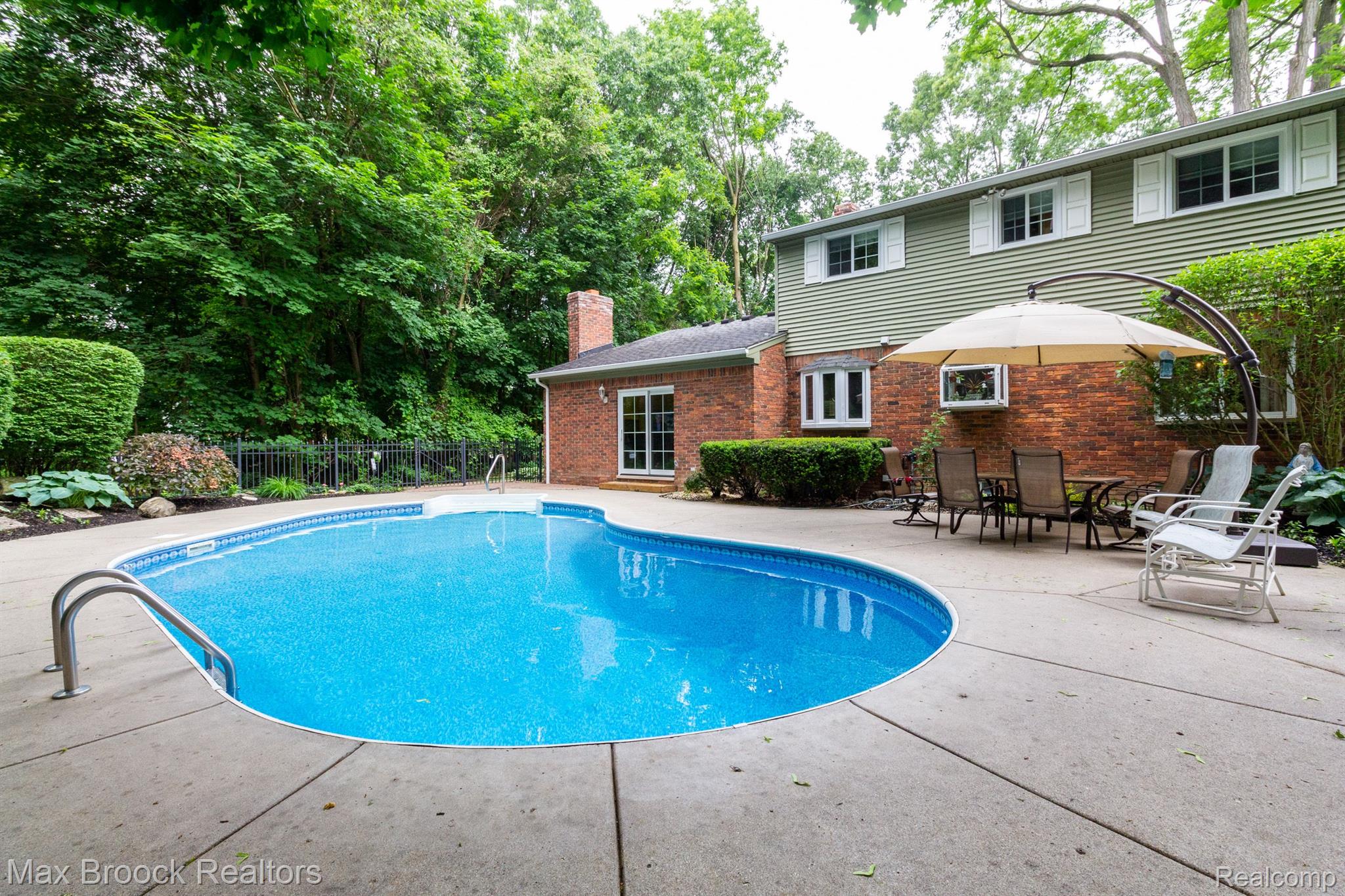 3777 Covert Road Waterford, MI 48328 - Photo 46 of 56 Gallery Image 46