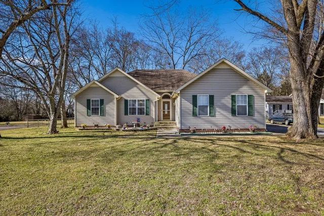 $410,000 | 1515 Jarratt Drive, Rockvale, TN 37153
