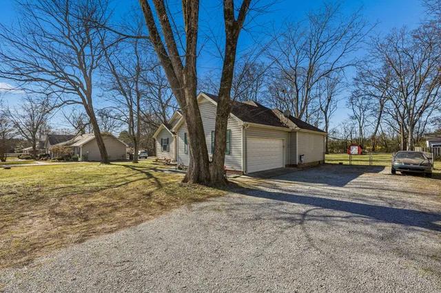 $410,000 | 1515 Jarratt Drive, Rockvale, TN 37153