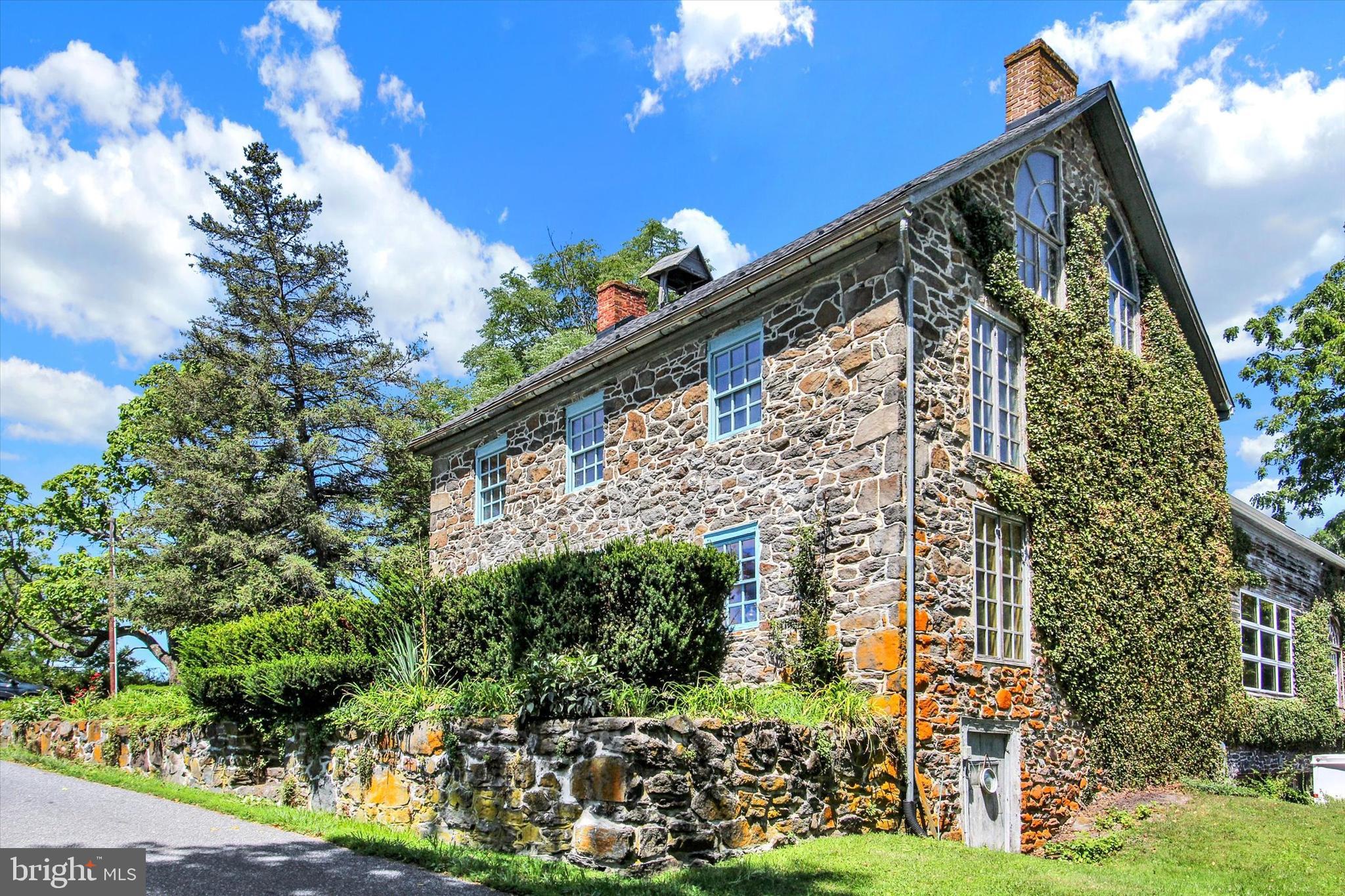 759 Hoffman Road Gettysburg, PA 17325 - Photo 6 of 62 Gallery Image 6