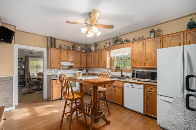 $505,000 | 9705 Byron Center Avenue Southwest, Byron Center, MI 49315