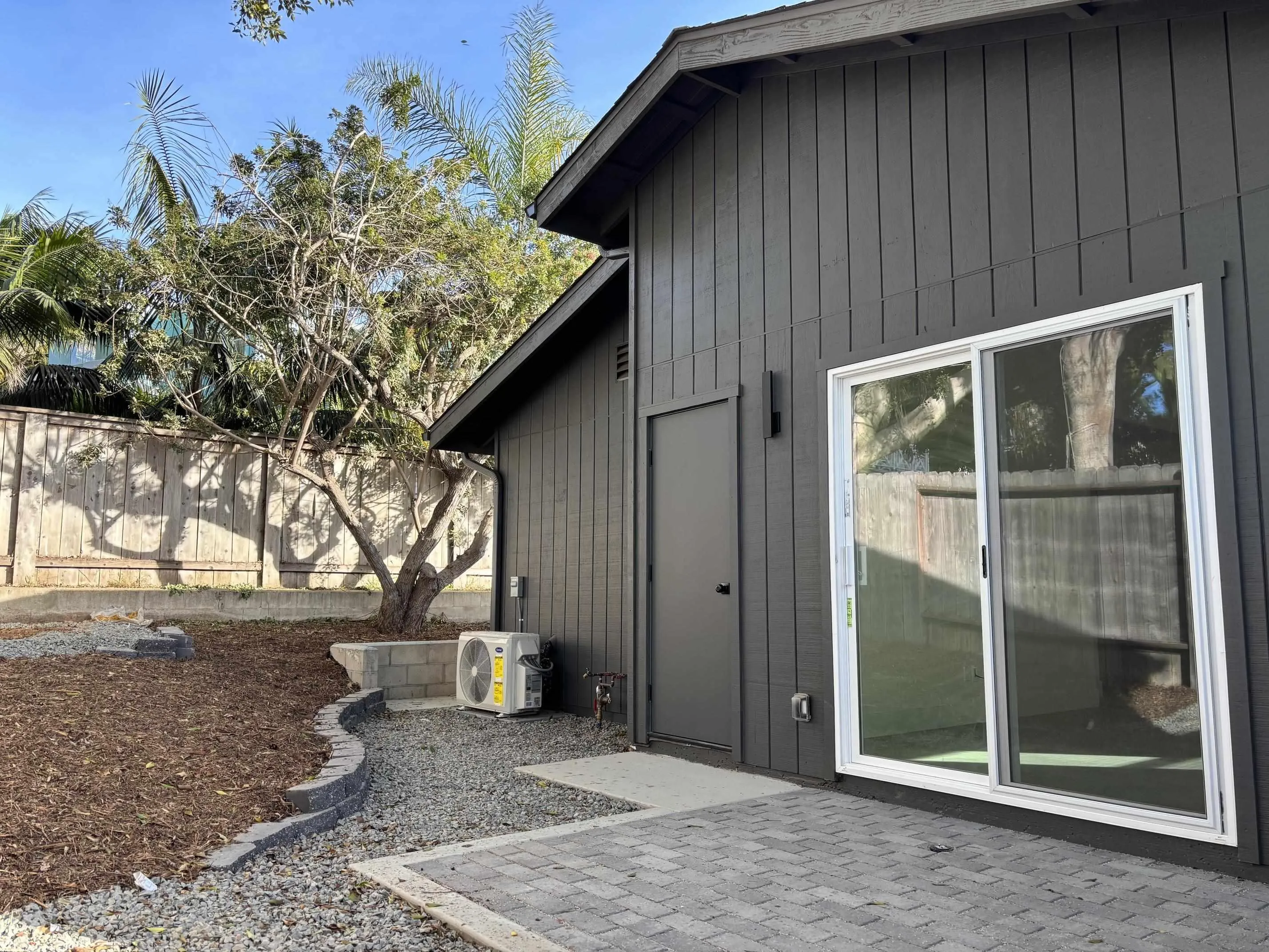921-927 Regal Road Encinitas, CA 92024 - Photo 16 of 22 Gallery Image 16