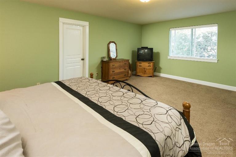 20438 Murphy Road Bend, OR 97702 - Photo 11 of 15 Additional Photo