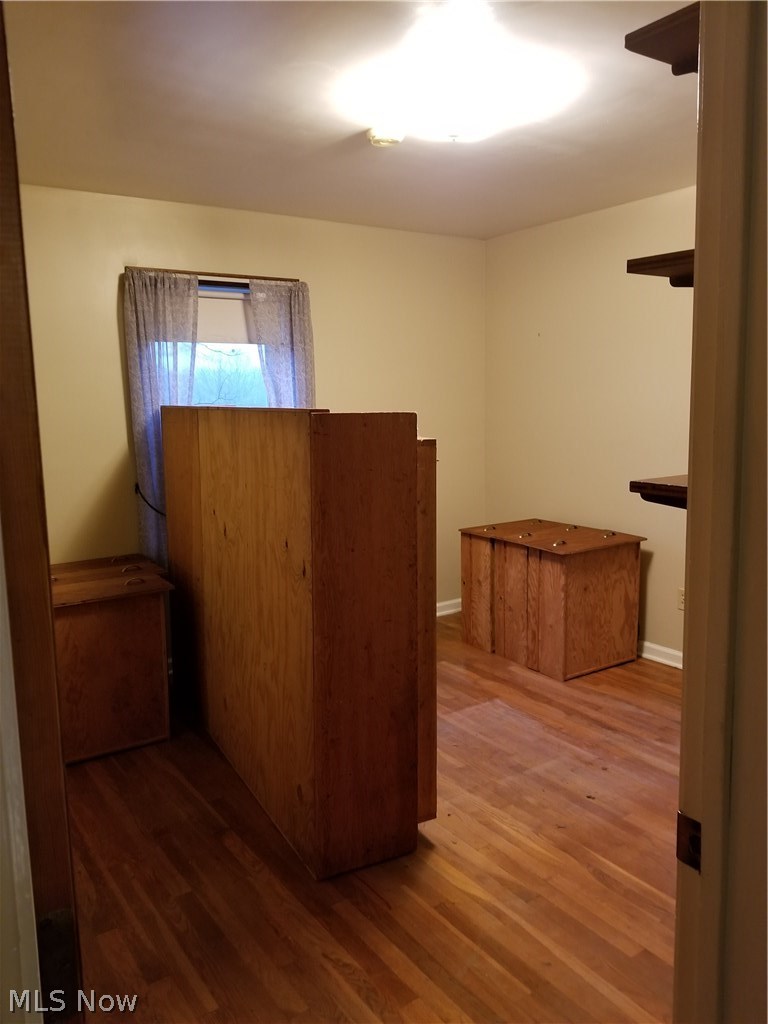 87 North Medina Line Road Akron, OH 44333 - Photo 2 of 5