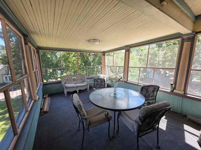 $649,999 | 705 West Highland Avenue, Elgin, IL 60123