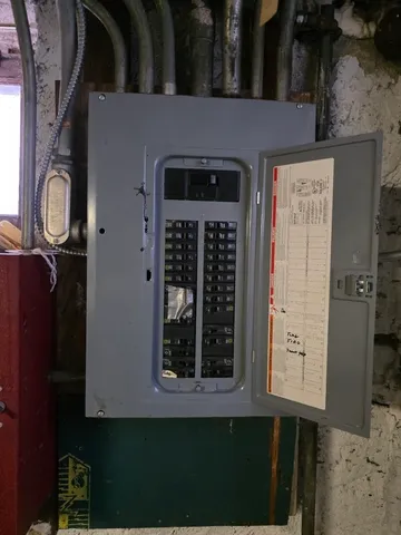 $649,999 | 705 West Highland Avenue, Elgin, IL 60123