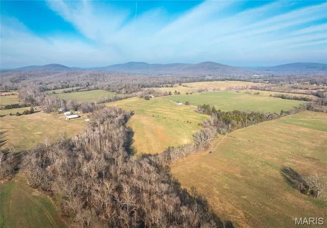 $1,200,000 | 250 Wayne 324, Patterson, MO 63956