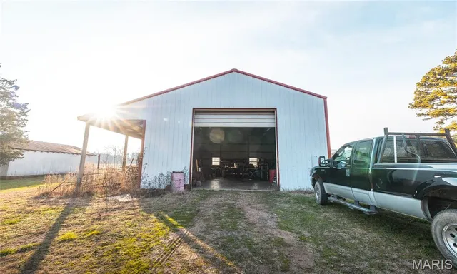 $1,200,000 | 250 Wayne 324, Patterson, MO 63956