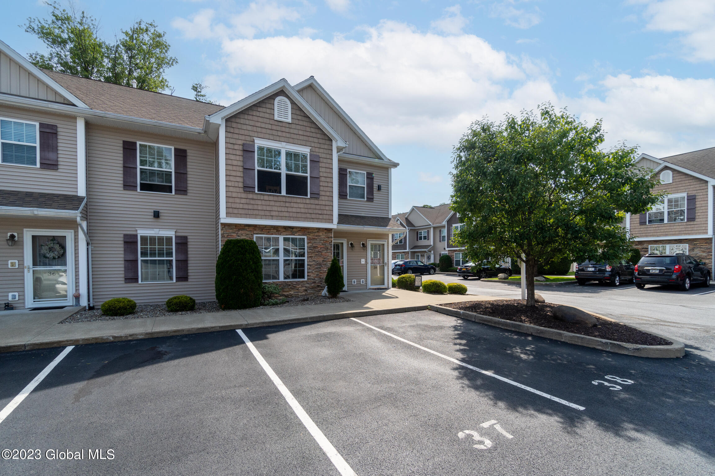 2000 Curry Road, Unit 37 Rotterdam, NY 12303 - Photo 3 of 32 2000 Curry Rd-7