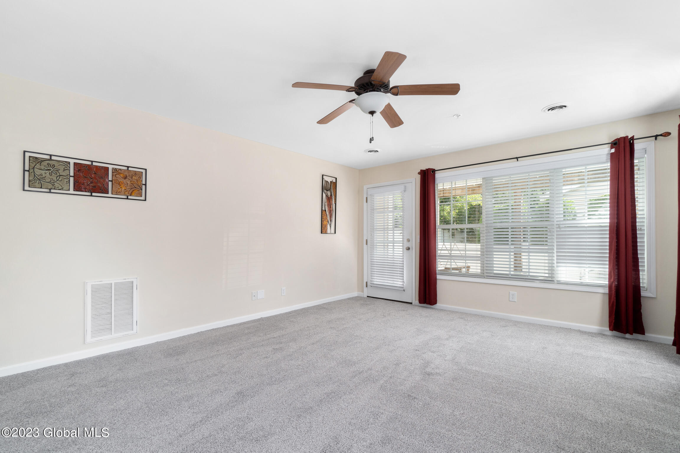 2000 Curry Road, Unit 37 Rotterdam, NY 12303 - Photo 5 of 32 2000 Curry Rd-36