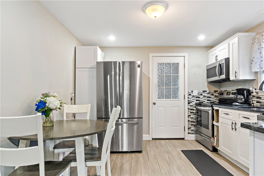 11 Colonial Way West Warwick, RI 02893 - Photo 6 of 27