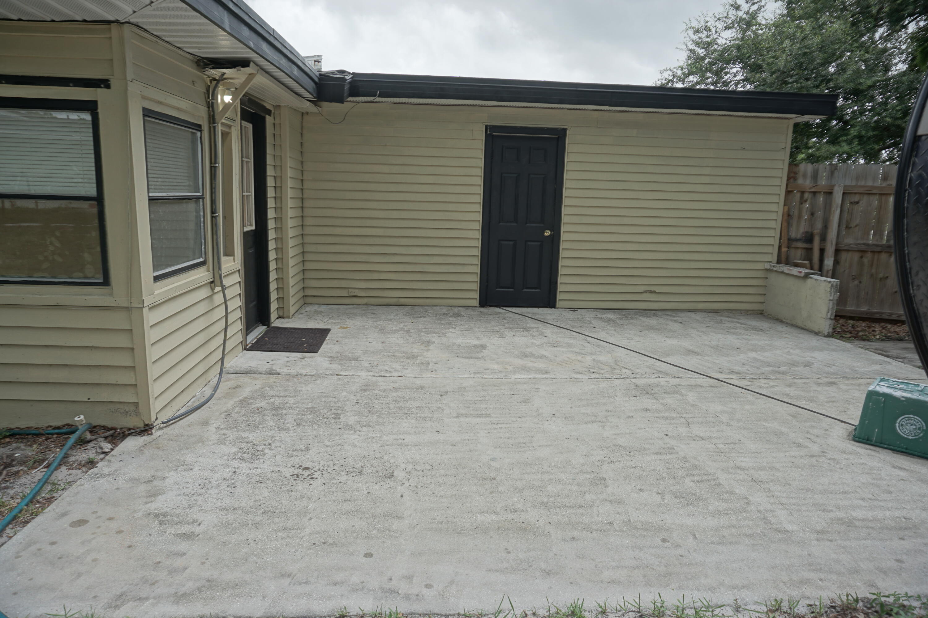 971 Fulton Lane Northeast Palm Bay, FL 32905 - Photo 21 of 42 DSC08303