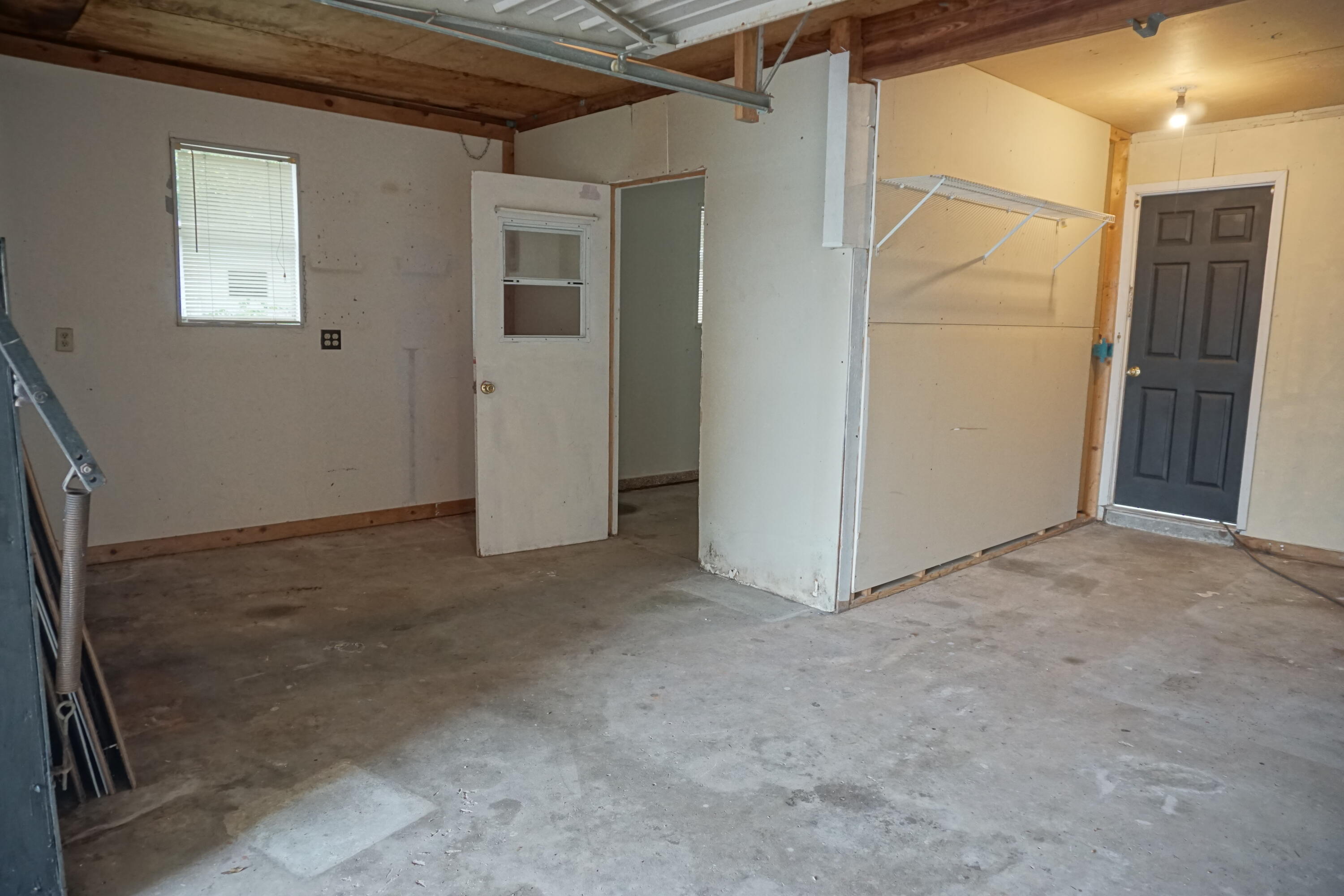 971 Fulton Lane Northeast Palm Bay, FL 32905 - Photo 39 of 42 DSC08349