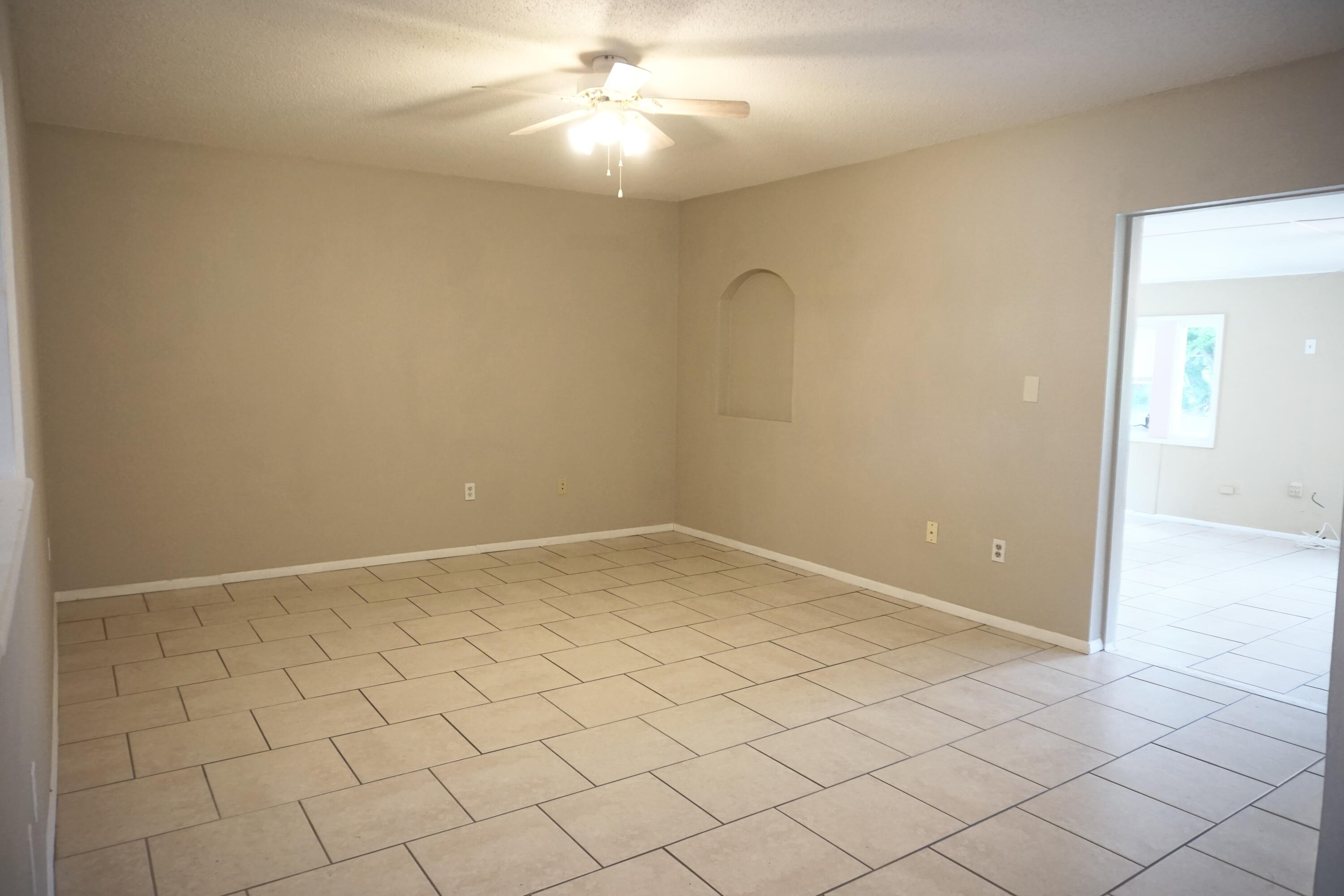 971 Fulton Lane Northeast Palm Bay, FL 32905 - Photo 5 of 42 DSC08265