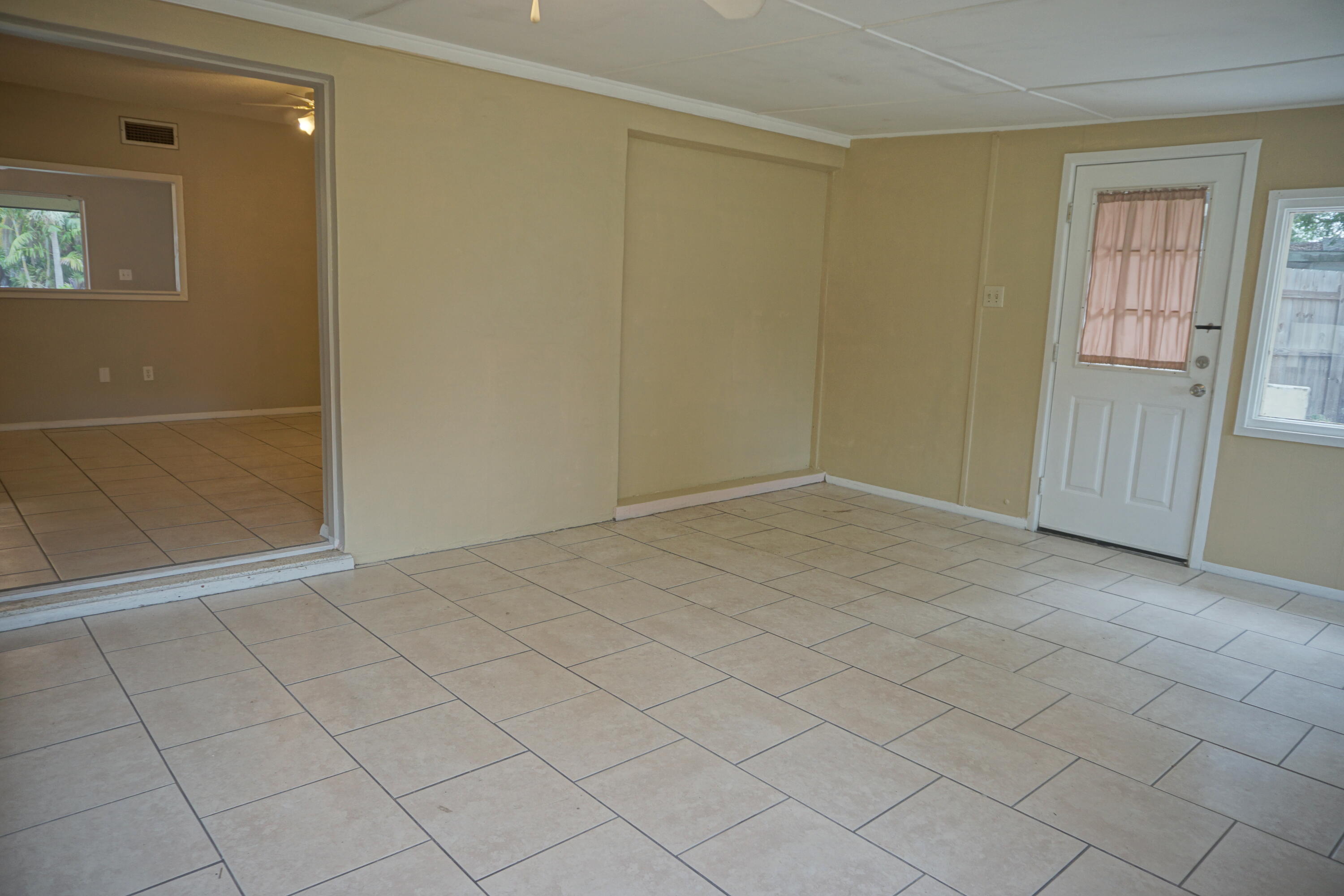 971 Fulton Lane Northeast Palm Bay, FL 32905 - Photo 9 of 42 DSC08273