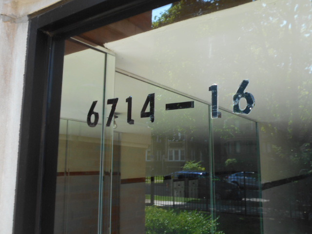 6716 South Chappel Avenue, Unit 1S Chicago, IL 60649 - Photo 2 of 10