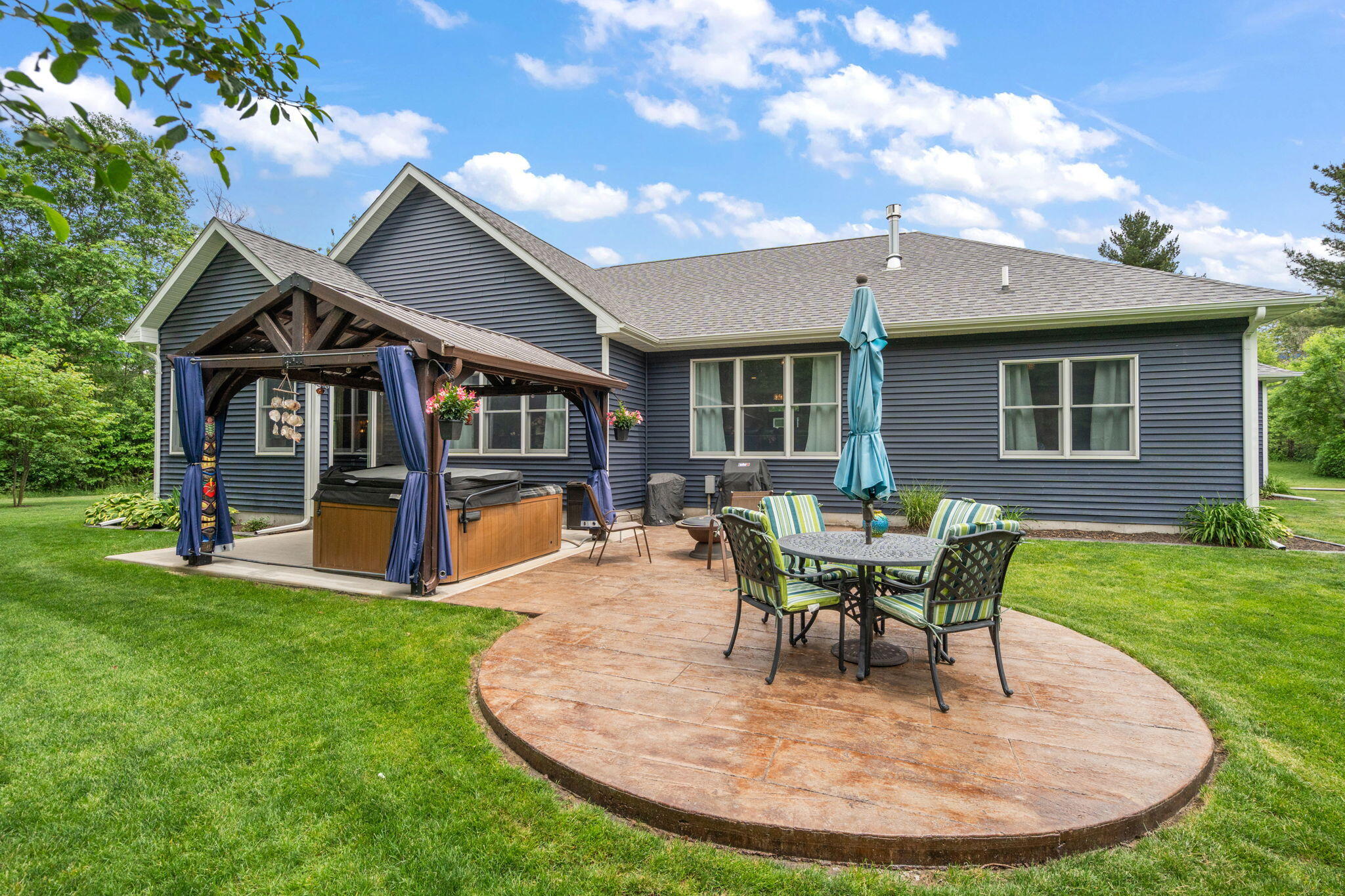 10186 Rustic Drive Demotte, IN 46310 - Photo 51 of 65 2048x1365