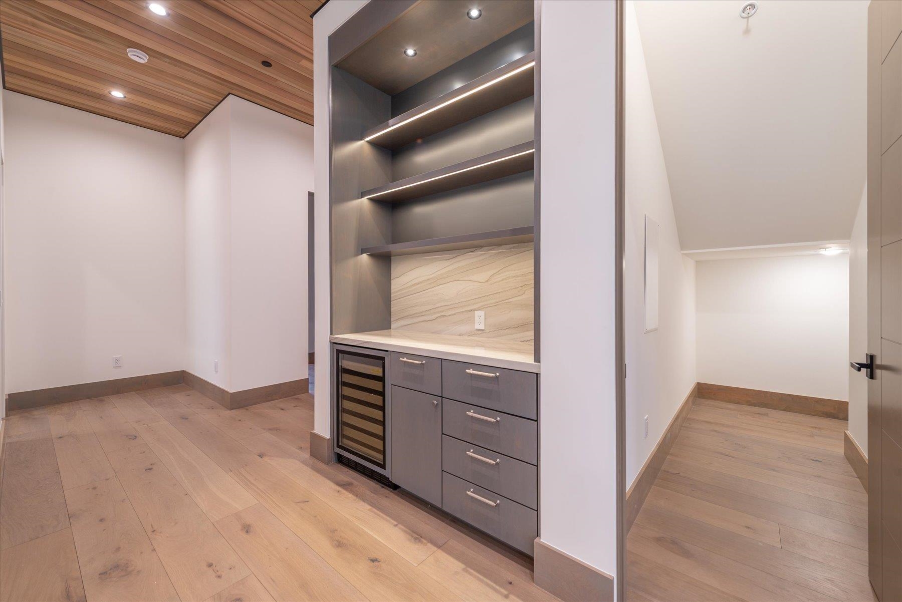 11720 Ghirard Road Truckee, CA 96161 - Photo 9 of 28