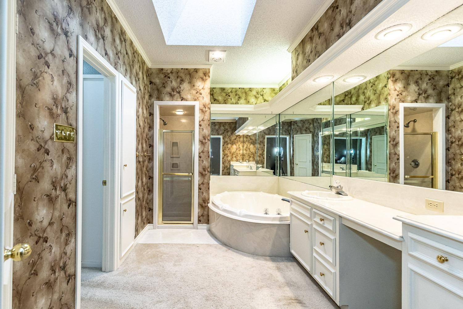 8506 Raleigh Avenue Lubbock, TX 79424 - Photo 25 of 46 Master Bath