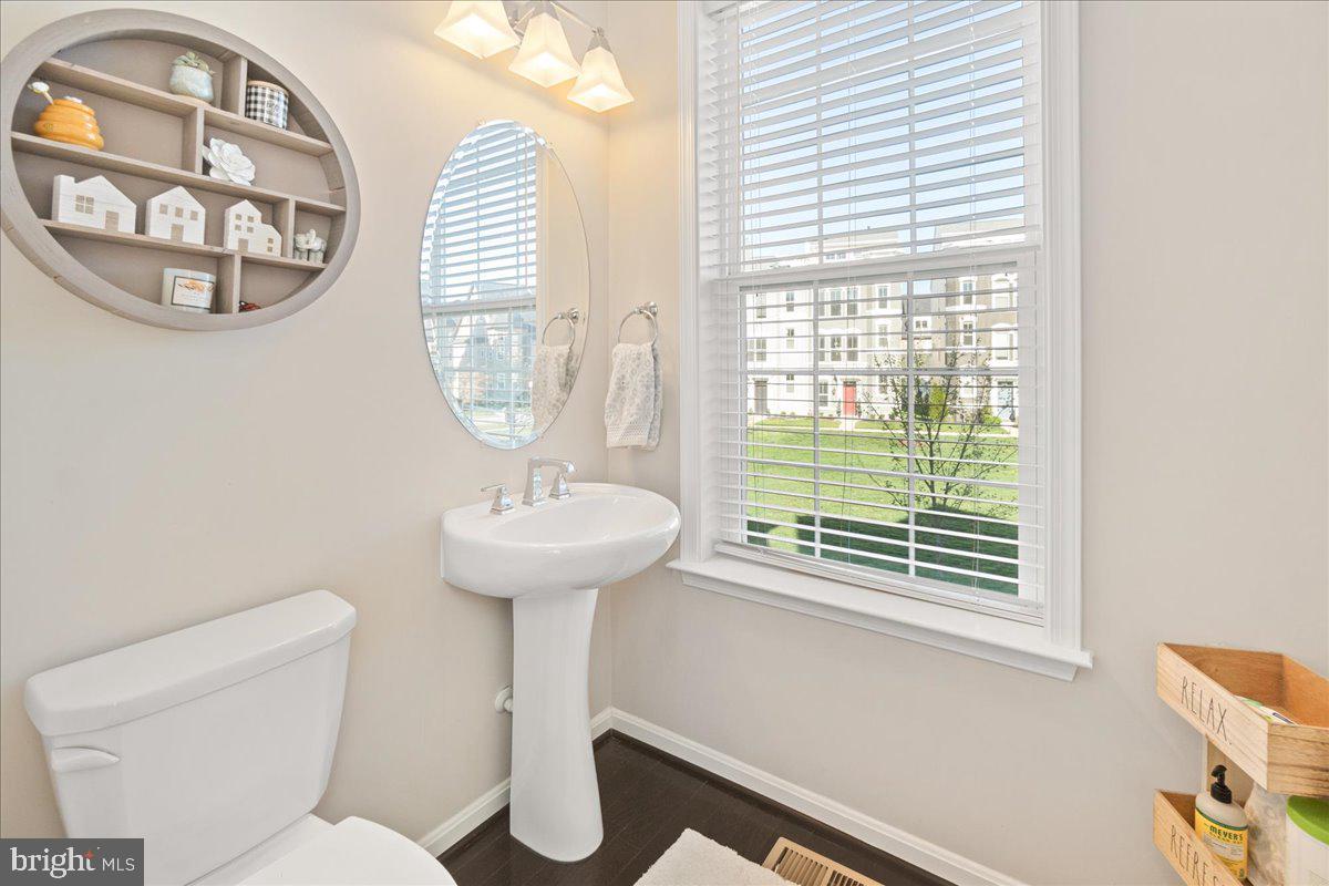 648 Blandwood Road Frederick, MD 21701 - Photo 16 of 54 Powder room on main level