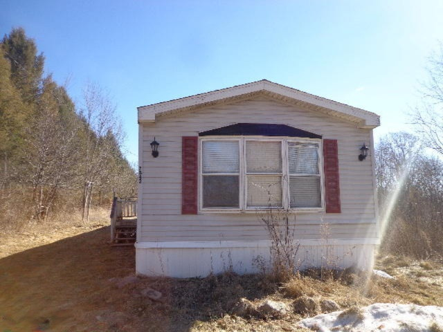 7842 Cowman Road Hubbardston, MI 48845 - Photo 4 of 25 DSC08063.JPG